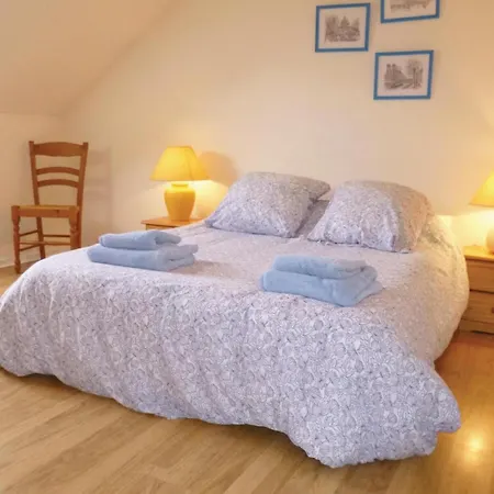 2 Bedroom Nice Home In Brucheville *