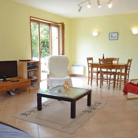 2 Bedroom Nice Home In Brucheville Carentan-les-Marais