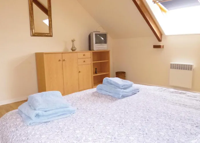 Hébergement de vacances 3 Bedroom Cozy In Brucheville