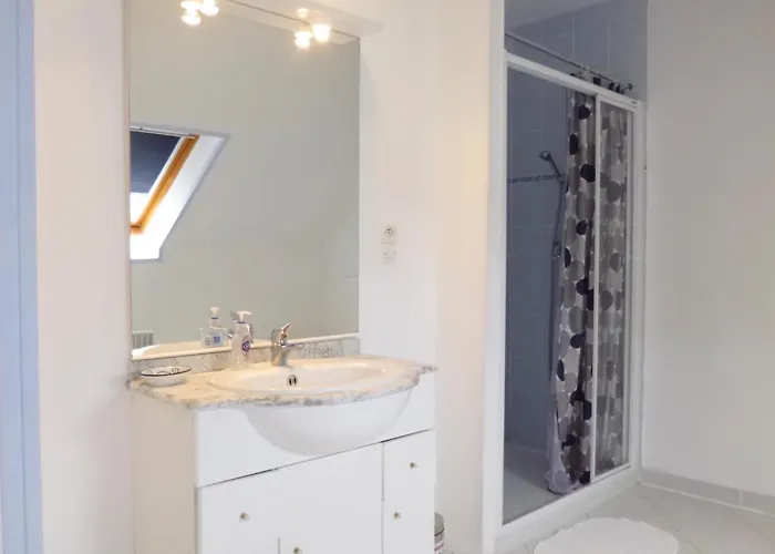 Hébergement de vacances 3 Bedroom Cozy In Brucheville *